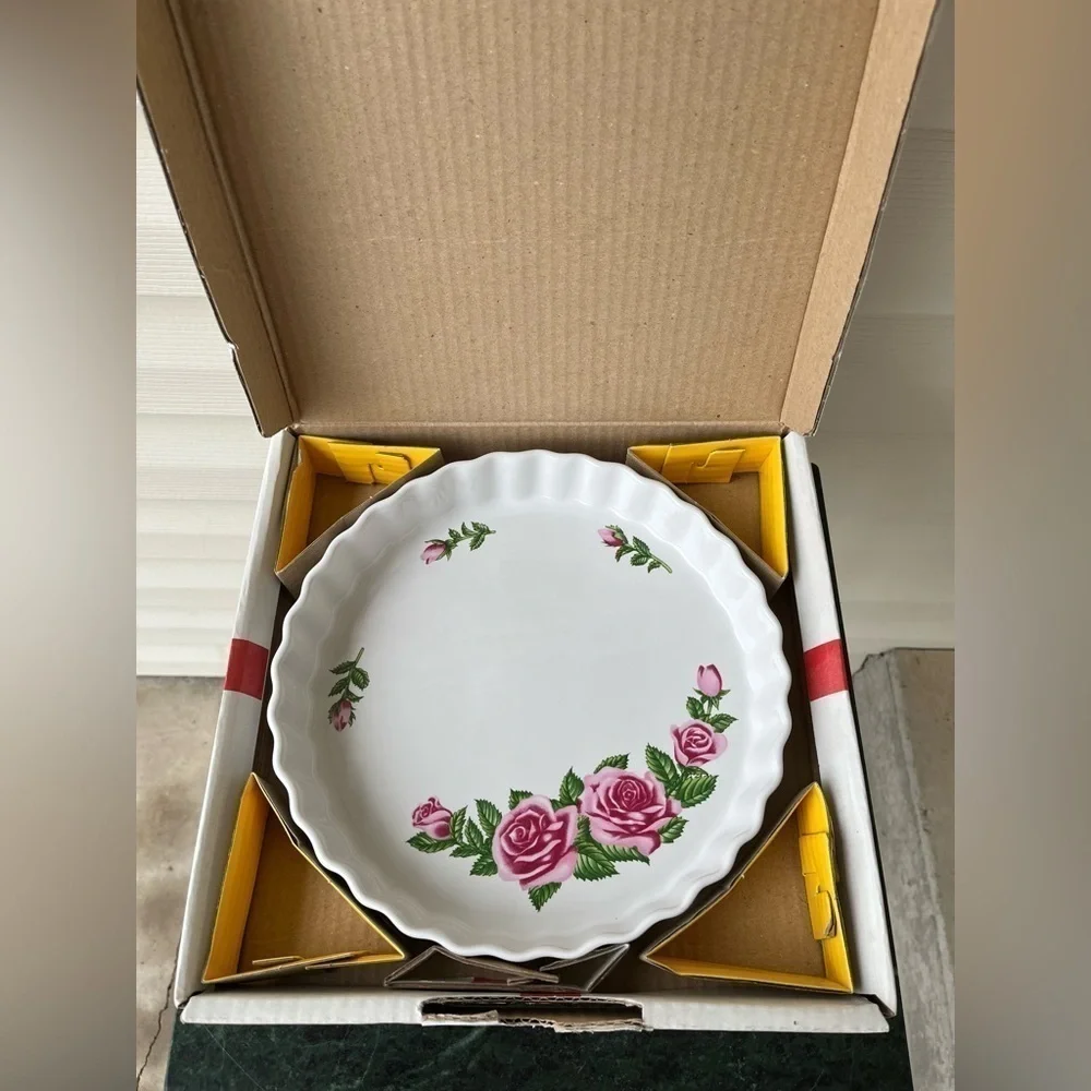 Christineholm Quiche Baking Dish White With Pink Roses.  New In Box.